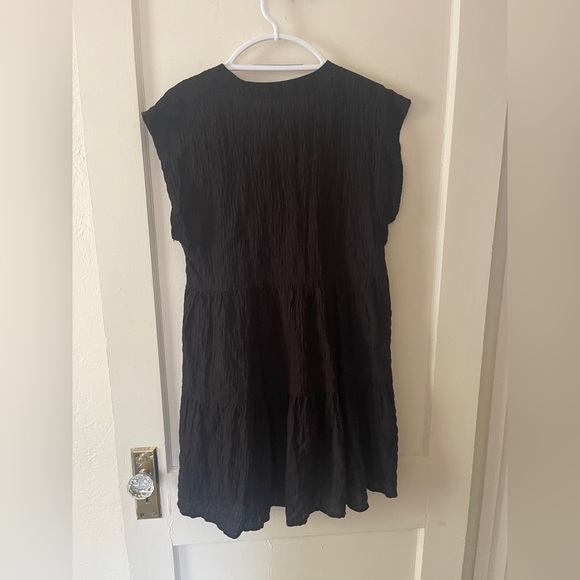 Robin Piccone FIONA FLOUNCY DRESS Black Textured size medium - Picture 11 of 11